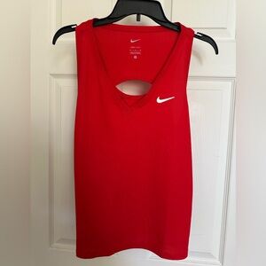 Women’s red Nike dri fit tennis tank top - size medium (NWT)